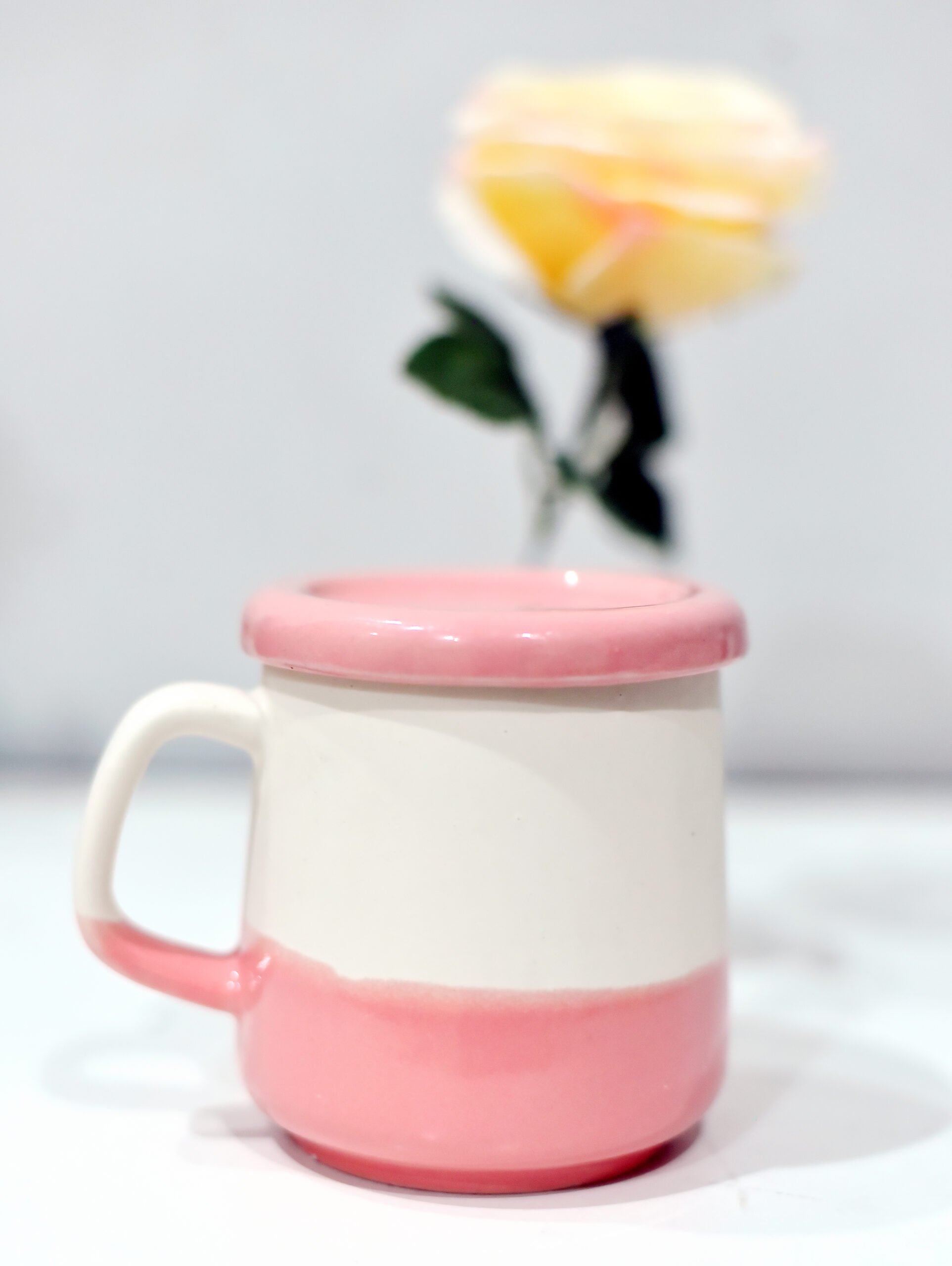 Premium Ceramic Mug with Lid-White and Pink - Image 3